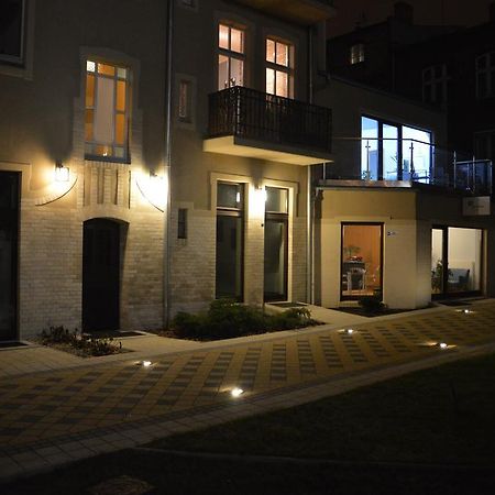 Homewell Apartments Pod Szczerbatym 포즈난 외부 사진