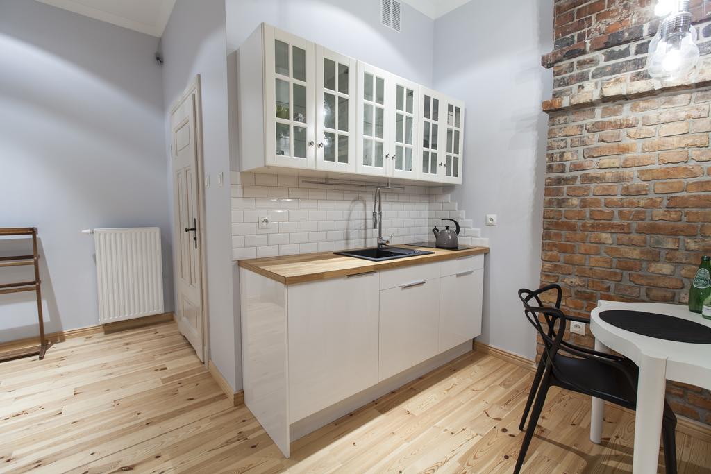Homewell Apartments Pod Szczerbatym 포즈난 객실 사진