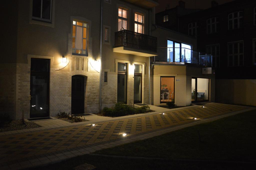 Homewell Apartments Pod Szczerbatym 포즈난 외부 사진