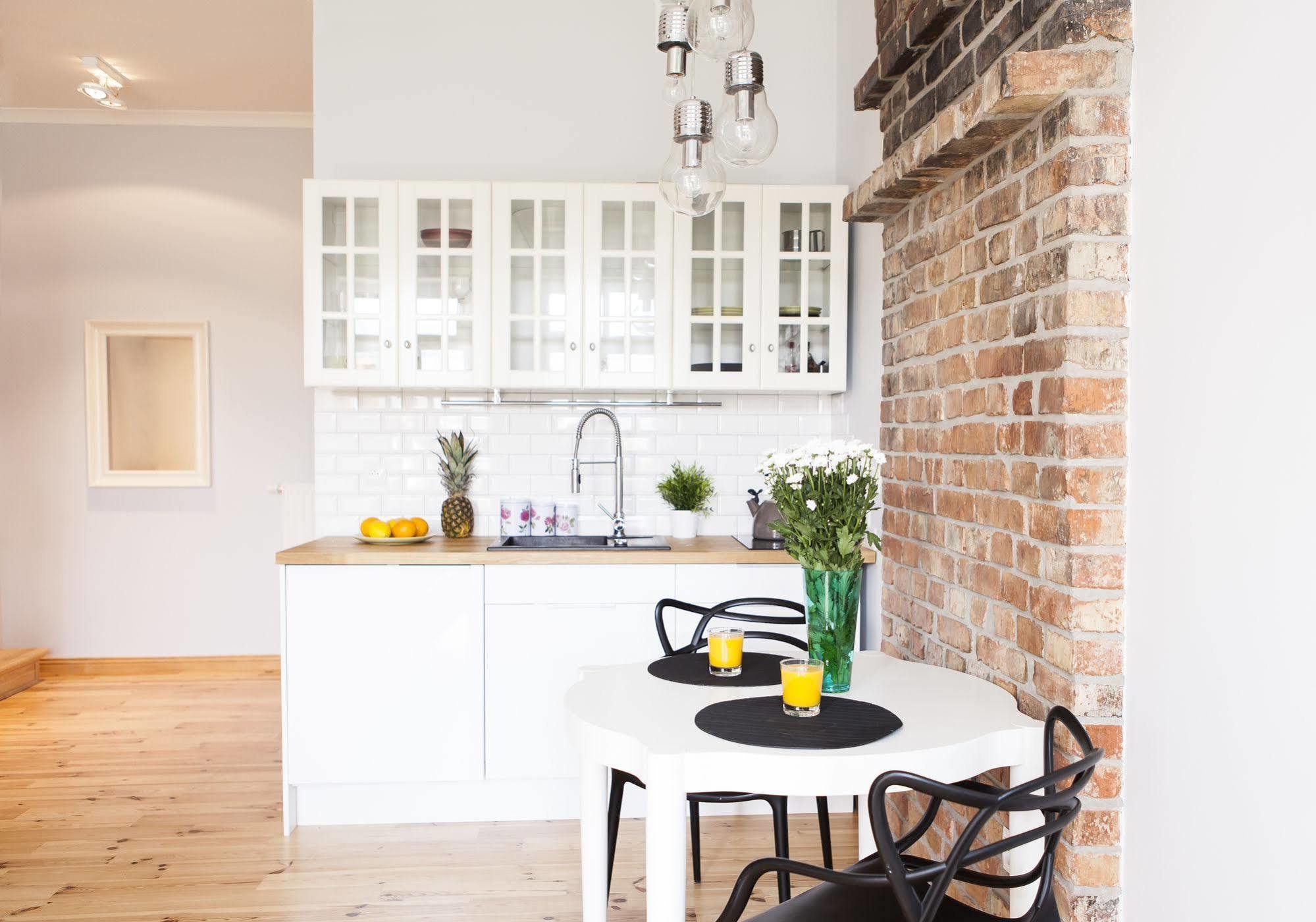 Homewell Apartments Pod Szczerbatym 포즈난 외부 사진